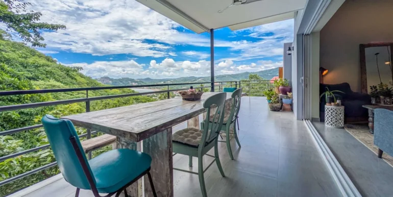 Stylish-Home-San-Juan-del-Sur-with-Pool-and-Ocean-View-12