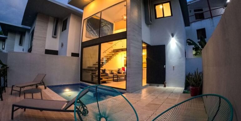 D54E5C36-186F-4ACF-94FB-427911DC5803_8