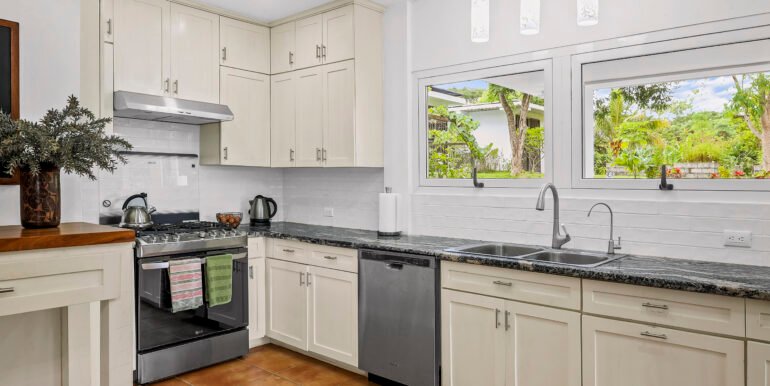 Casa_Bosques_Kitchen_CC