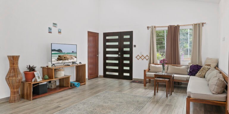 Casa_Sarah_Living_Area_CC