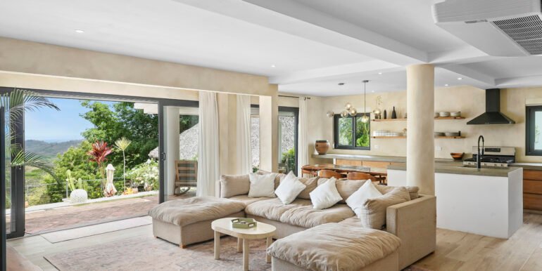 Cassadaga_Living_Area_Angle_1_CC