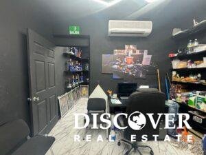 Miami Vibes Smoke & Tattoo Shop