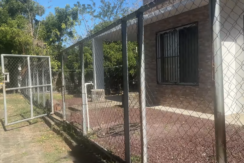 Bargain House in Las Delicious and 2 additional lots