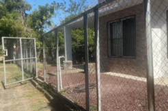 Bargain House in Las Delicious and 2 additional lots