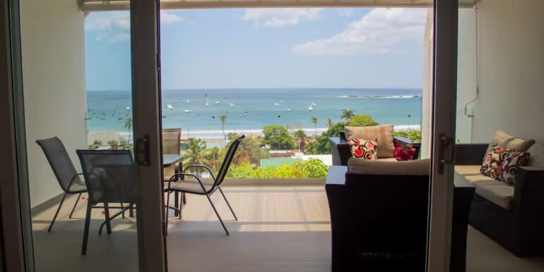 3 Triplex 2 inside Liv look W patio ocean
