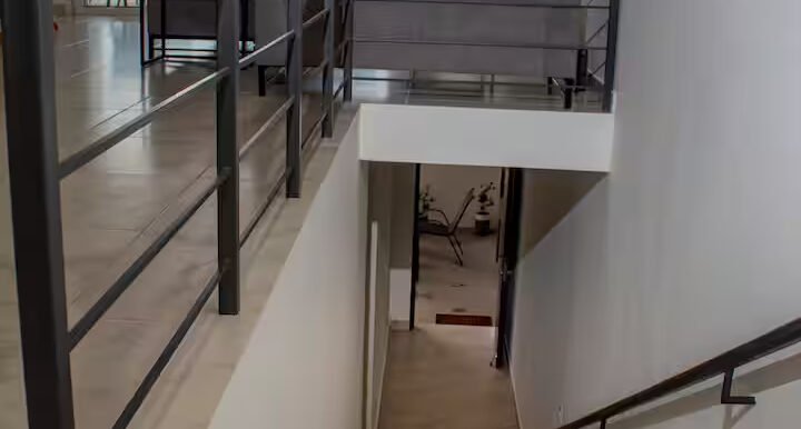 6 Triplex 2 to Downstairs
