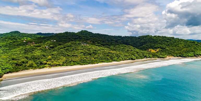 Tesoro Playa Yankee via ReMax